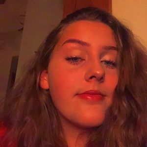 Meet your Posher, Jade